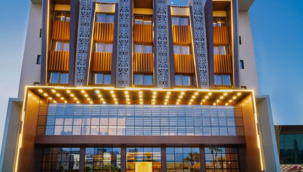 Façade Terrace Side 1